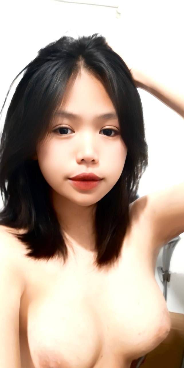 Nhét cặc vào lồn em lần cuối rồi em đi lấy chồng
